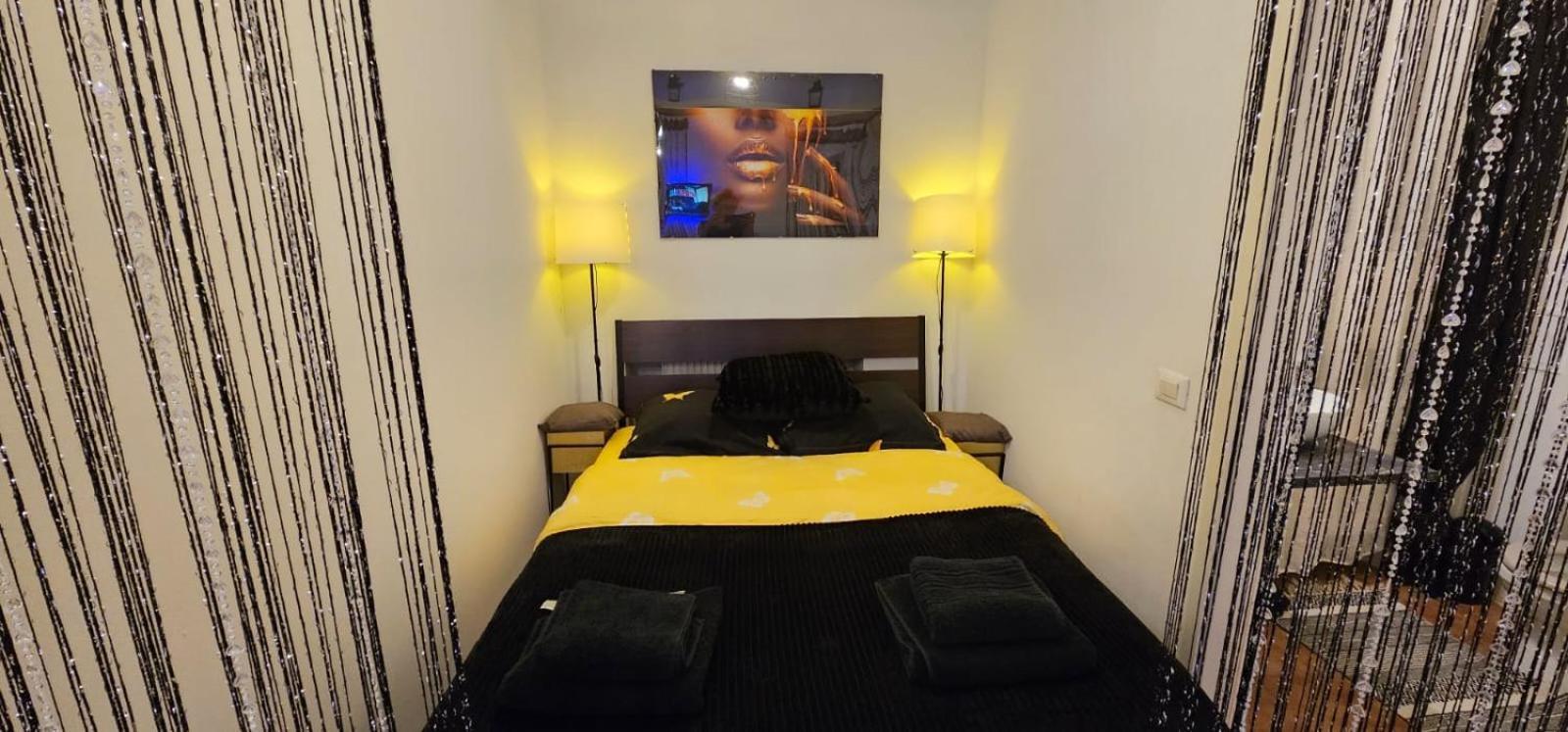 Tantra Studio 1 Conta Universitate Bukarest Eksteriør billede